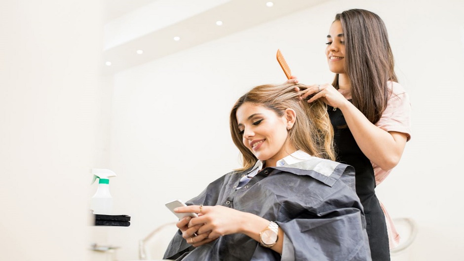 كيفية إدارة مبيعات ودوام موظفين صالون نسائي؟